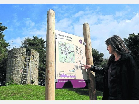 1032657651 413891595 344.9