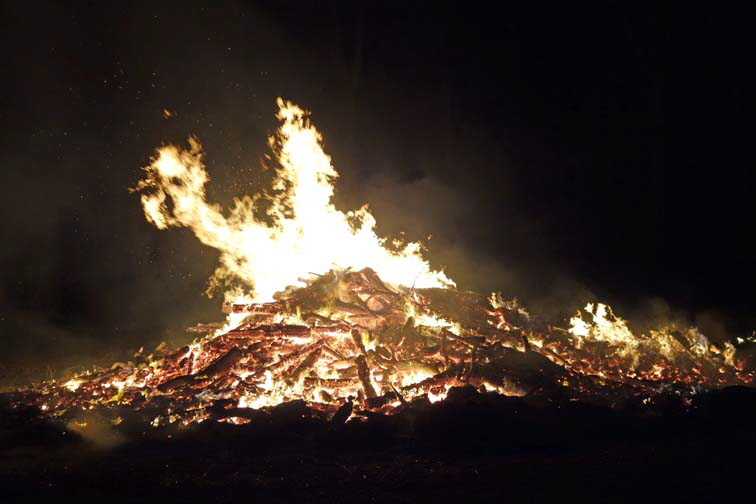 2017 04 15 Osterfeuer 20